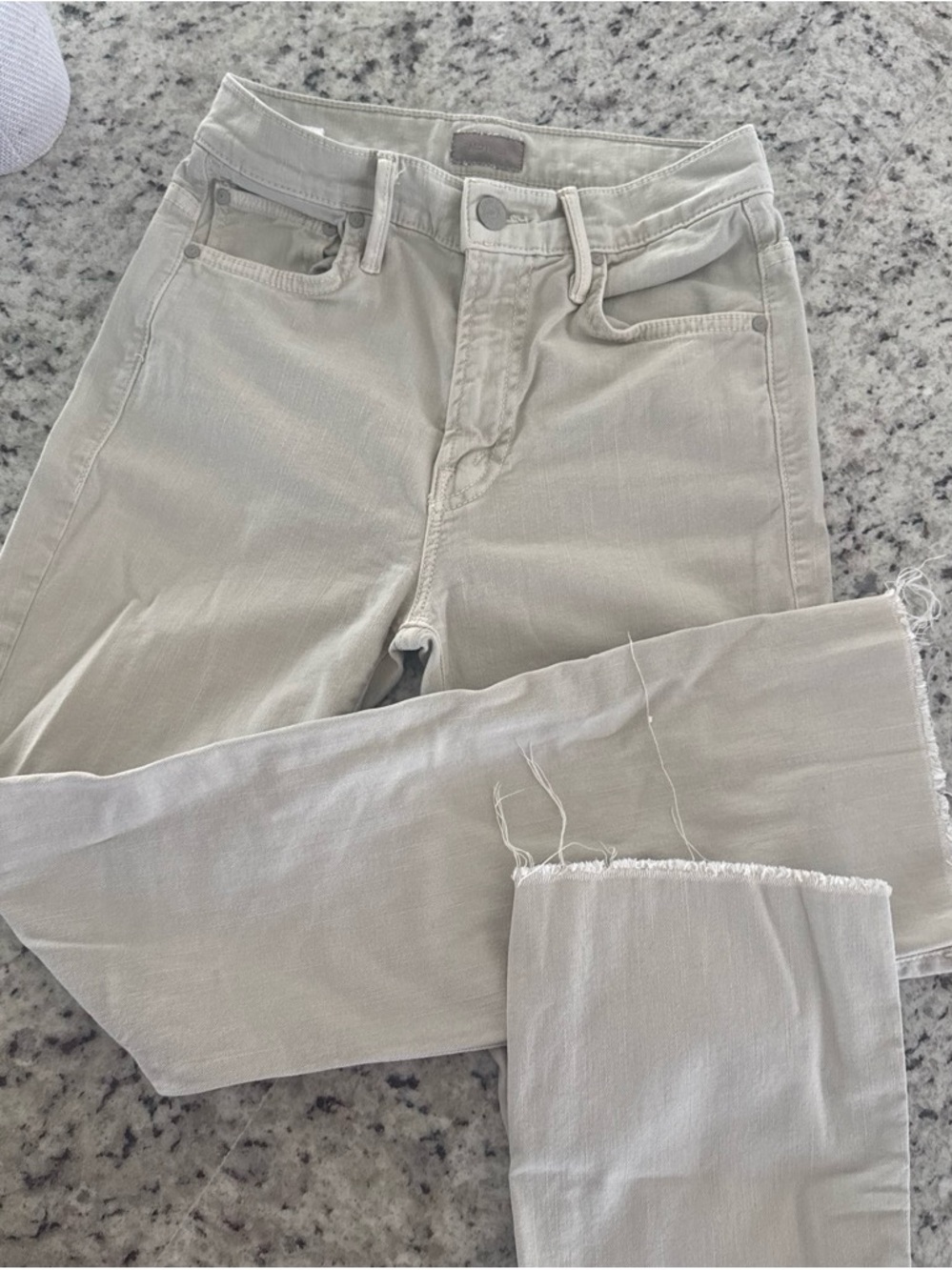 MOTHER Cropped High-Rise Jeans in Light Beige Size 25
